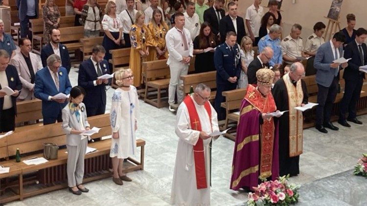 2025.08.25 15161- Bishop Stoyanov led the prayer for peace in Ukraine