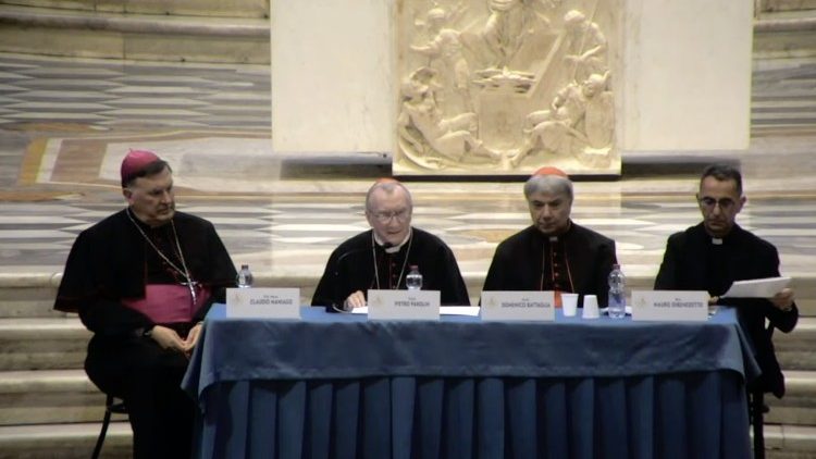 Cardinal Parolin during his address in Naples