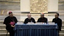Le cardinal Pietro Parolin lors de l'ouverture de la 75e semaine liturgique nationale à Naples.