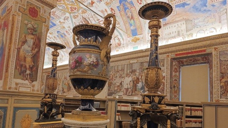 Die zwei Leuchter aus der Zeit Napoleons.