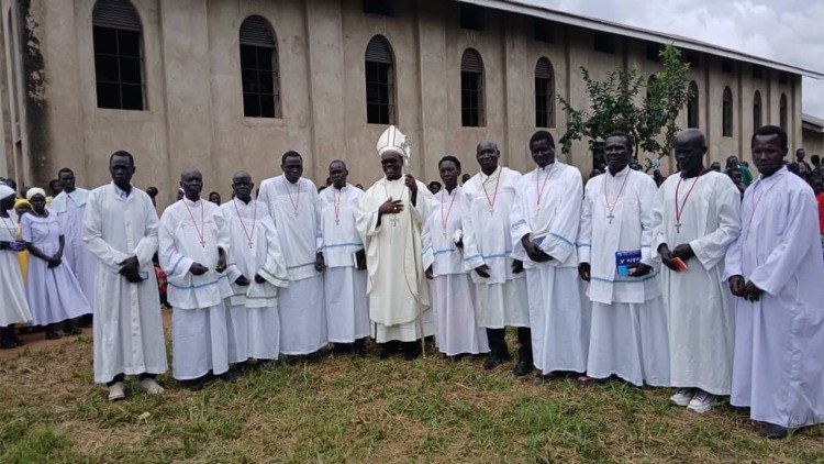 Bishop Lodiong of Yei Diocese with newly commissioned Catechists in Lasu