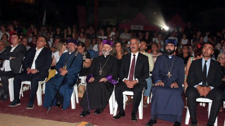 2025.08.27 Cerimonia di conclusione dei giochi panarmeni nell'isola di Knar 