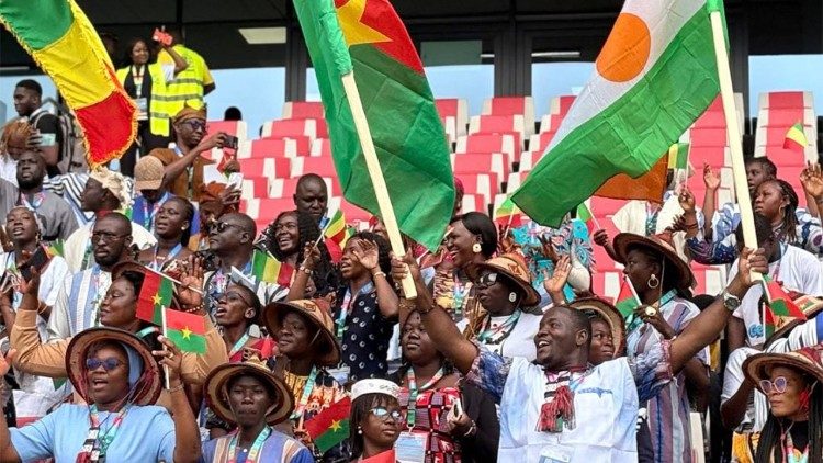 Des jeunes catholiques ouest africains