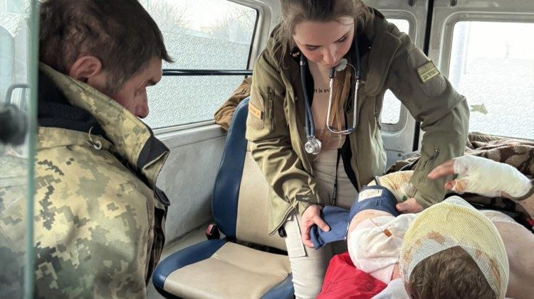 Viktoria, médica militar en Ucrania