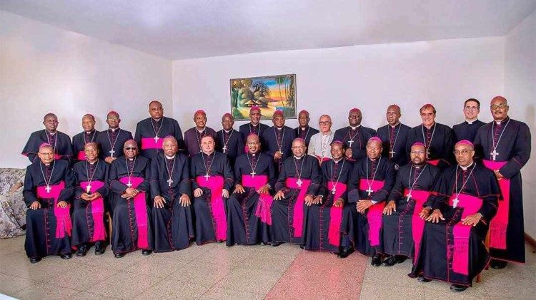 Bispos da Conferência Episcopal de Angola e São Tomé (CEAST)