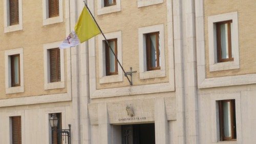 El Papa muestra una ligera mejoría: desde Santa Marta sigue la vida de la Iglesia