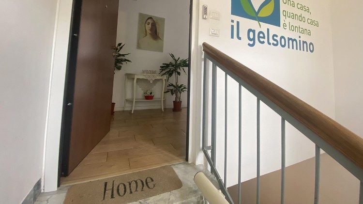 L'entrata dell'appartamento "Il Gelsomino"