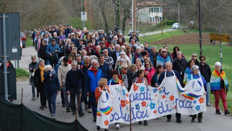 la Via Crucis per la pace del 2023