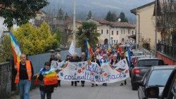 La Via Crucis per la pace di Aviano (Pordenone) del 2024