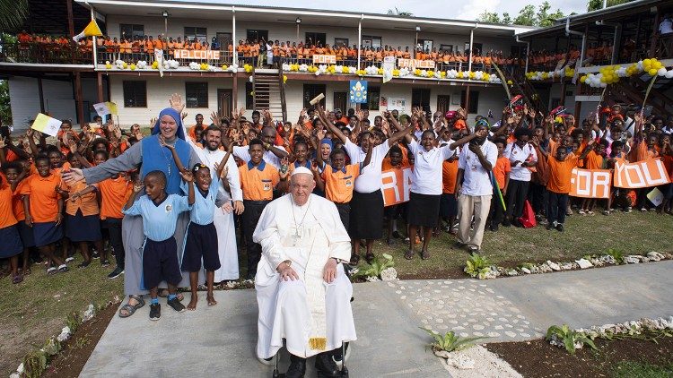  El Papa con los fieles de la diócesis