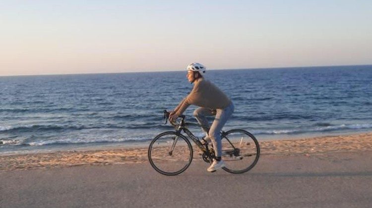 A member of the Sunbirds para-cycling team training in Gaza