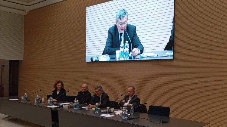 Um momento do discurso do prefeito Paolo Ruffini