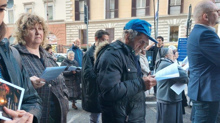 La Via Crucis lungo via Marsala