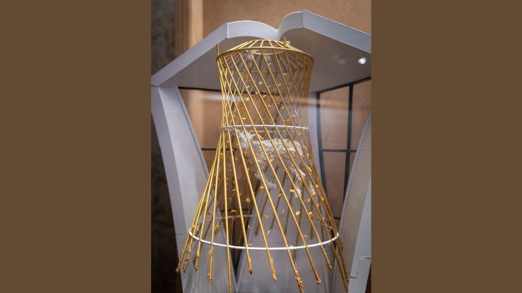 Il progetto di Andrea Mastrovito per l'Agnus Dei