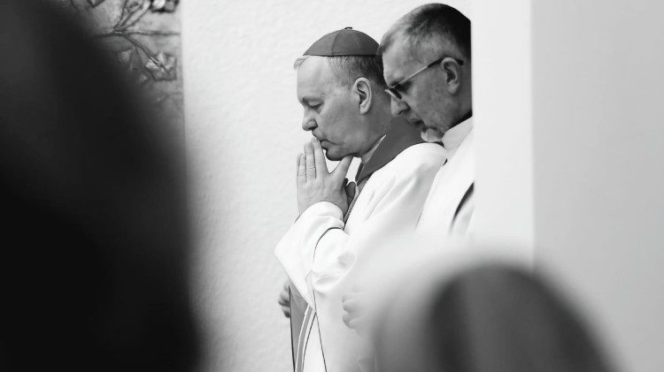 Bp Piotr Turzyński i ks. Bogusław Brzyś podczas spotkania Prezydium PRDE - luty 2025 r. 