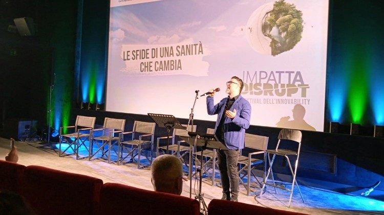 Un momento dello spazio artistico intitolato “Intelligenze Demenziali” 