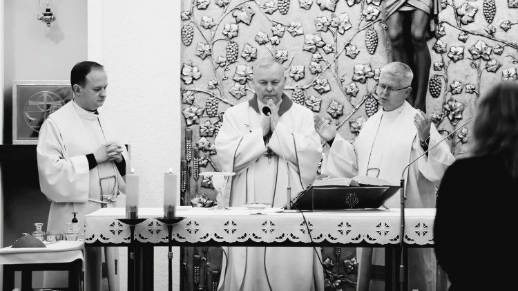 Bp Piotr Turzyński podczas zebrania Prezydium Polonijnej Rady Duszpasterskiej Europy, luty 2025 r. 