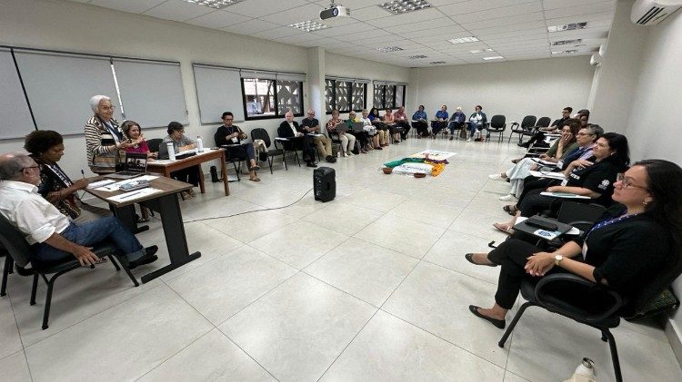 Rede CLAMOR Brasil reflete sobre migração, refúgio e tráfico de pessoas