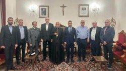 2025.04.16-Rappresentanti-politici-visitano-il-Patriarca-Minassian.jpg