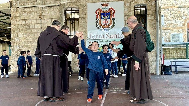 L'ambito scolastico è sostenuto dalla Colletta