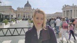 2025.04.23 Deborah Castellano Lubov standup from St. Peter's