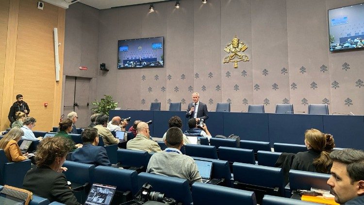 Ukumbi Vyombo vya Habari vya Vatican.