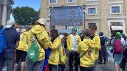 I giovani alla Messa esequiale