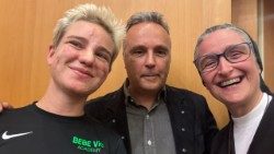 Suor Veronica Donatello insieme a Bebe Vio e Dino Angelaccio durante il Giubileo delle persone con disabilità