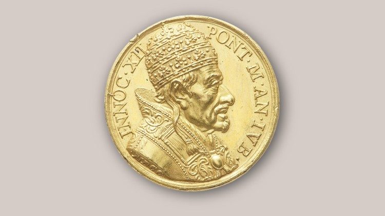 Porträt von Innozenz XII. - Giovanni Martino Hamerani, Jahresmedaille des Jahres IX seines Pontifikats anlässlich des Heiligen Jahres 1700 (1700). BAV. Md. Pont. Innocentius XII. 71