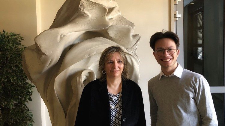 2025.04.29 "Carla Di Lena e Francesco De Benedictis all'ingresso di Radio Vaticana"