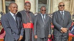 Katika maadhimisho ya Kumbukizi ya Miaka 61 ya Muungano wa Tanzania, Hayati Baba Mtakatifu Francisko alimwandikia Rais Samia Suluhu Hassan wa Tanzania kwa niaba ya watanzania wote, ujumbe wa heri na matashi mema.