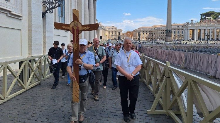 2025.04.30 gruppo di pellegrini dalla Polonia