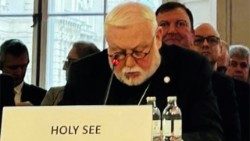 غالاغر يدعو إلى سلام عادل ودائم ينهي الحرب في أوكرانيا