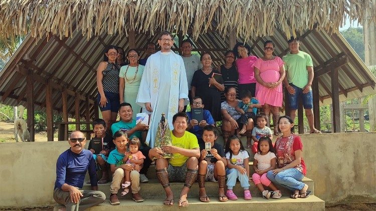 Padre Modino em missão