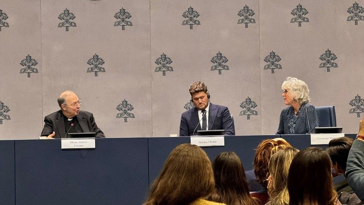 A coletiva de imprensa na tarde desta sexta-feira (05/12)