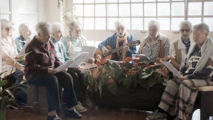 Um extrato do vídeo "Irmãs sem nome"