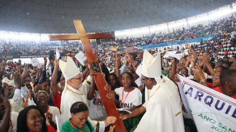 Arquidiocese da Beira recebe a Cruz da IV JNJ que ter&aacute; lugar em 2028