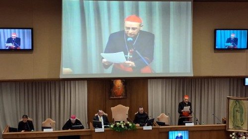 Fern&aacute;ndez: Maria madre dell'evangelizzazione e della missione in America Latina