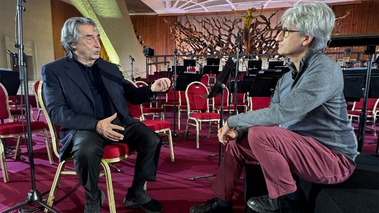 Riccardo Muti intervistato da Marcello Filotei in Aula Paolo VI