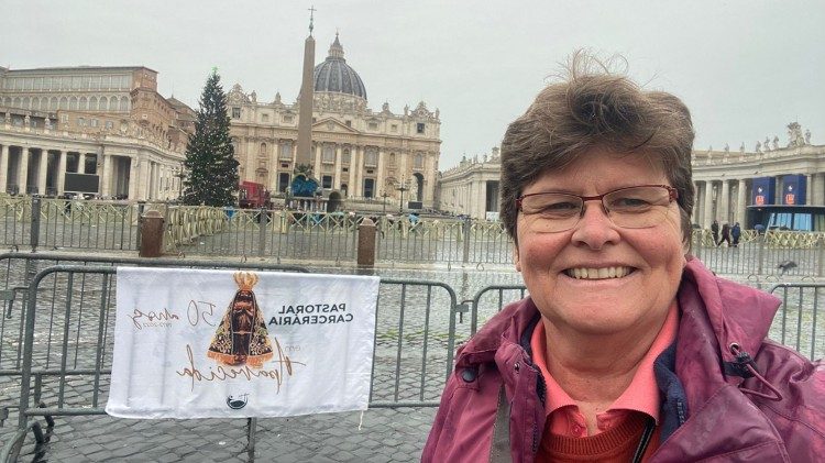 Irm&atilde; Petra Silvia Pfaller, coordenadora nacional da Pastoral Carcer&aacute;ria (PCr), Pra&ccedil;a S&atilde;o Pedro.