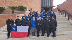 La delegazione cilena di operatori del ministero penitenziario includeva operatori pastorali, guardie carcerarie, due ex detenute, una suora e un vescovo