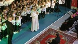 Lev XIV. na návštěvě Papežské školy Pavla VI. v Castel Gandolfu, úterý 16. prosince 2025