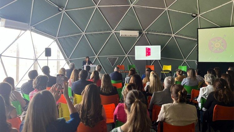 Presentaci&oacute;n de la novena gu&iacute;a de buenas pr&aacute;cticas