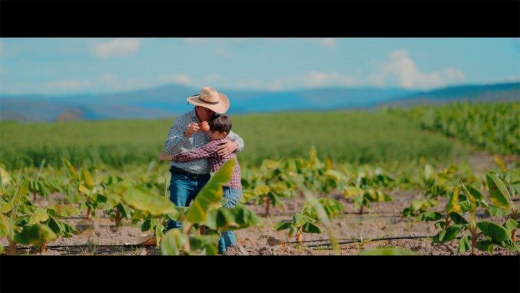 Del video clip Mand&aacute; tu coraz&oacute;n