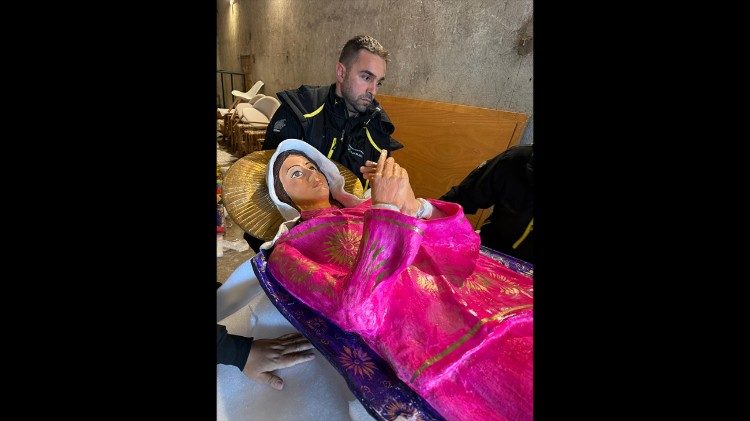 Jedna z 17 figur z szopki