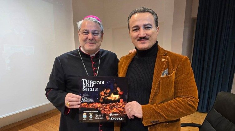 L'arcivescovo di Foggia-Bovino mons. Giorgio Ferretti e il tenore Luciano Lamonarca