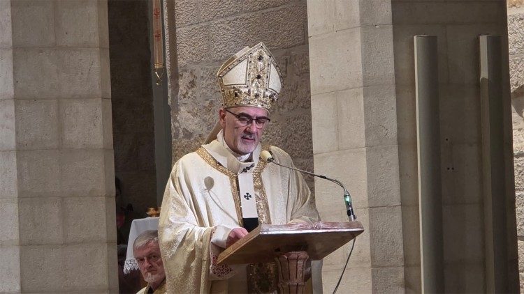 Kardinal Pizzaballa in der Messe