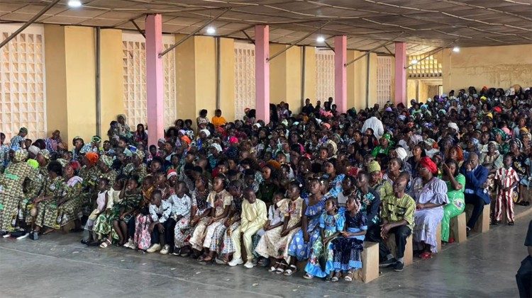 Messe de la Nativit&eacute; pr&eacute;sid&eacute;e par Mgr Guilavogui