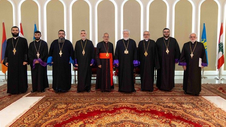 Անթիլիասի Մայրավանքին մէջ հանդիպում կայացաւ Վեհափառ հայրապետին եւ Հոգեւոր Տիրոջ միջեւ