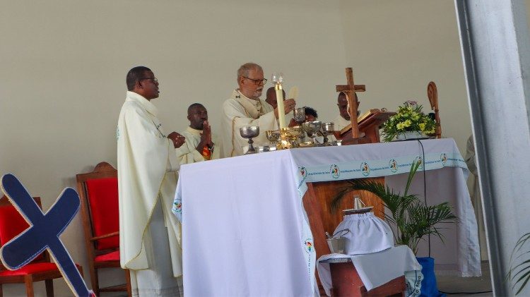 Arcebispo da Beira, D. Claudio Dalla Zuanna, durante a celebra&ccedil;&atilde;o de encerramento do Ano Santo de 2025
